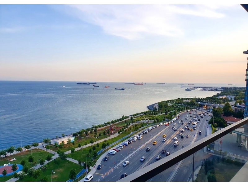 Bakırköy'de lüks, konforlu ve deniz manzaralı 2+1 satılık residence