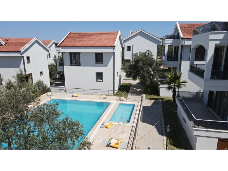 Deniz manzaralı 3+1 satılık villa Ayvalık 