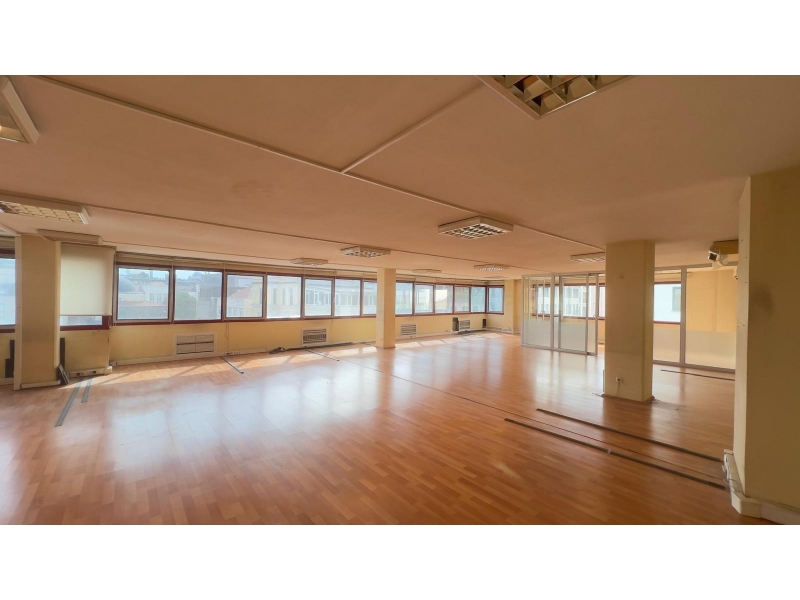 Office Floor for Rent in Karakoy Center with Historical Peninsula View