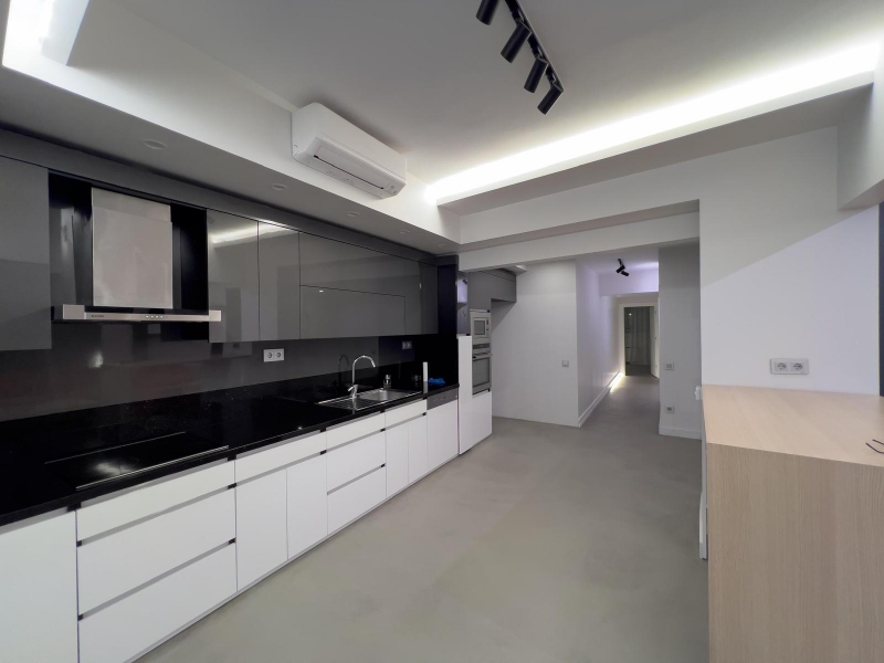  2+1 apartment Hüsrev Gerede renovated Beşiktaş Teşvikiye for sale